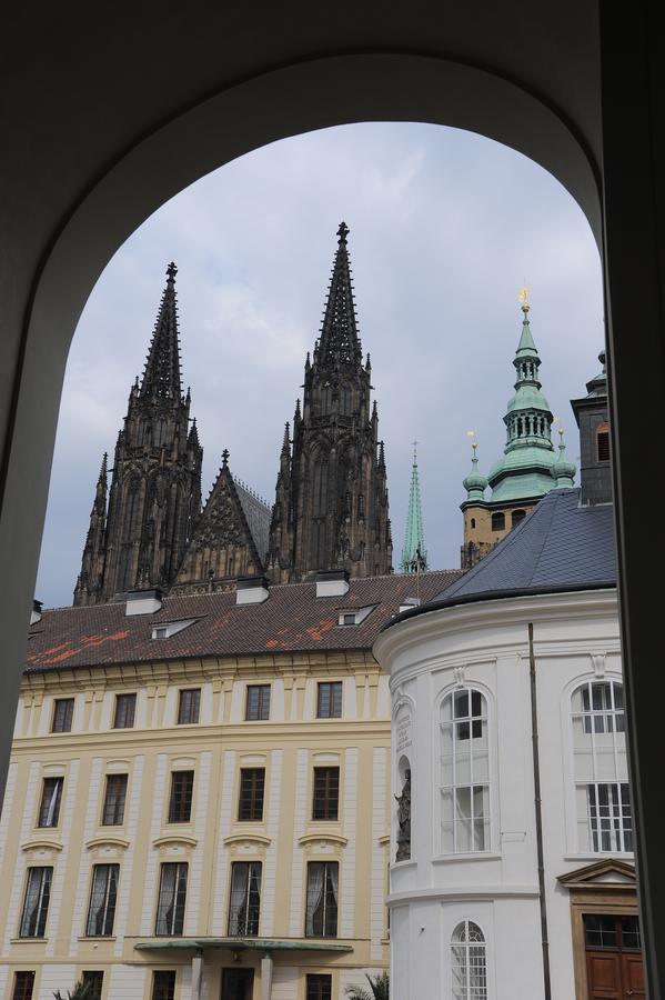 Karlova Apartment Prag Exterior foto