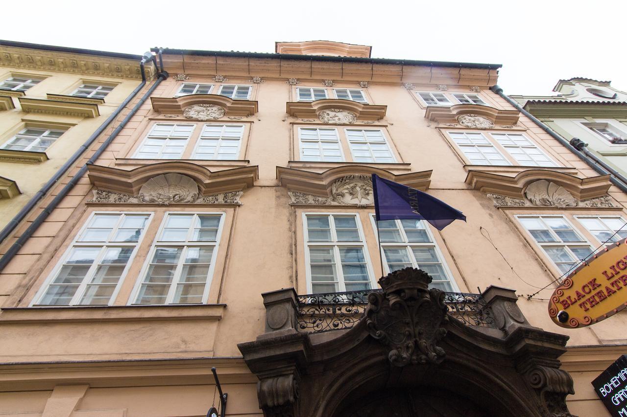 Karlova Apartment Prag Exterior foto