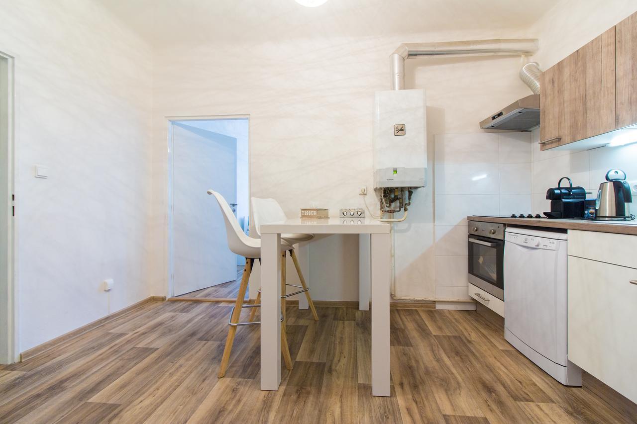 Karlova Apartment Prag Exterior foto